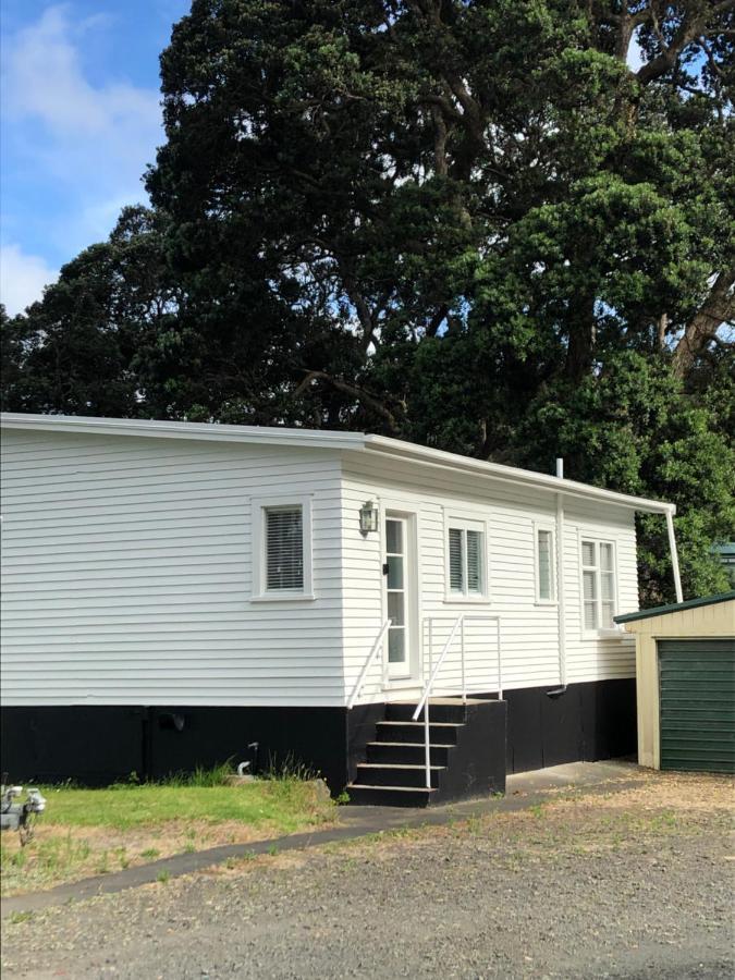 Muriwai Lodge Exterior foto